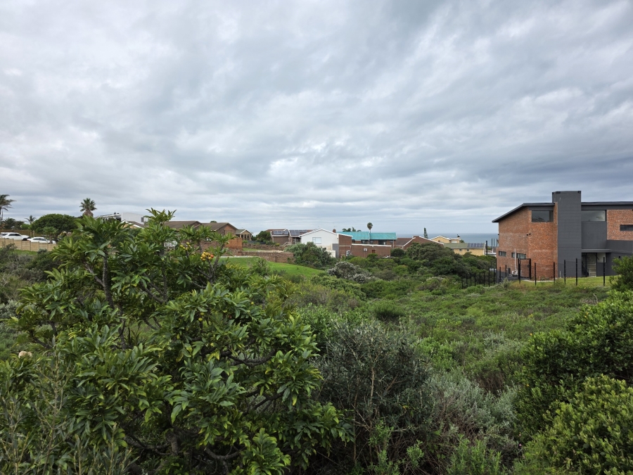 0 Bedroom Property for Sale in Wavecrest Eastern Cape